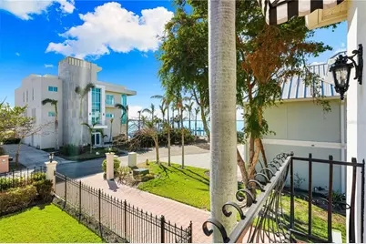 1023 Tocobaga Lane, Sarasota, FL 34236 - Photo 32