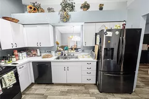 2578 Sundance Cir, Mulberry, FL 33860 - Photo 8