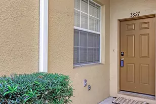 3827 Parkridge Cir, Sarasota, FL 34243 - Photo 2