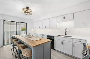 1007 Gulf Dr N, Bradenton Beach, FL 34217 - Photo 6