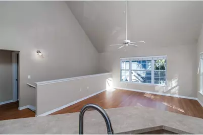 5500 Rosehill Road #204, Sarasota, FL 34233 - Photo 6