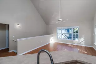 5500 Rosehill Rd, Sarasota, FL 34233 - Photo 6