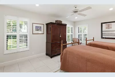 1690 Pine Harrier Circle, Sarasota, FL 34231 - Photo 30