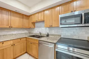 631 N Orange Ave, Sarasota, FL 34236 - Photo 10
