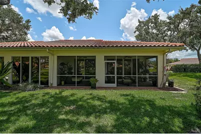 7341 Golf Pointe Circle, Sarasota, FL 34243 - Photo 38