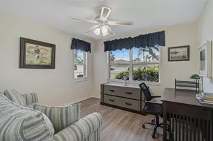 7341 Golf Pointe Cir, Sarasota, FL 34243 - Photo 28