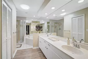 7341 Golf Pointe Cir, Sarasota, FL 34243 - Photo 22