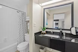 7150 N Tamiami Trl, Sarasota, FL 34243 - Photo 14