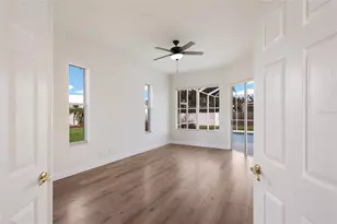 7111 41st Ln E, Sarasota, FL 34243 - Photo 16