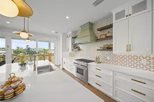 525 68th St, Holmes Beach, FL 34217 - Photo 12