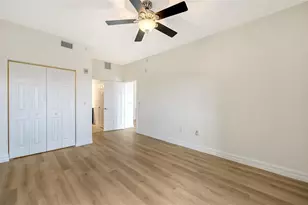 1064 N Tamiami Trl, Sarasota, FL 34236 - Photo 18
