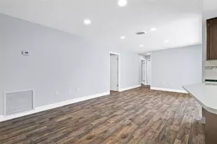 2712 52nd Ave Terrace W, Bradenton, FL 34207 - Photo 12