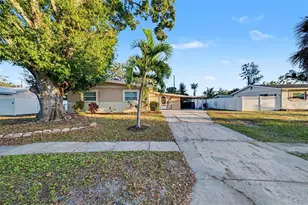 3635 Bali Dr, Sarasota, FL 34232 - Photo 4