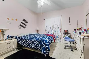 3635 Bali Dr, Sarasota, FL 34232 - Photo 16