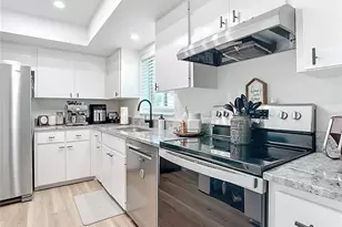 516 Parkdale Mews, Venice, FL 34285 - Photo 12