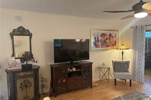 523 Spring Lakes Blvd, Bradenton, FL 34210 - Photo 6