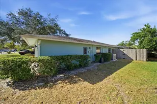 5883 Whistlewood Cir, Sarasota, FL 34232 - Photo 38