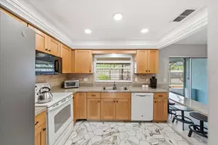 5883 Whistlewood Cir, Sarasota, FL 34232 - Photo 12