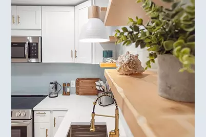 449 63rd Street, Holmes Beach, FL 34217 - Photo 8