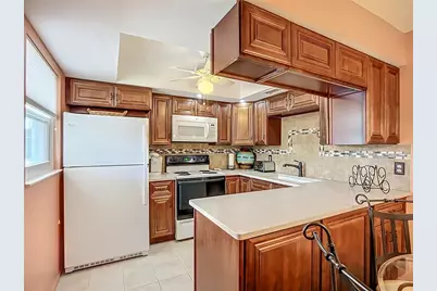 504 Narvaezi Street #126, Venice, FL 34285 - Photo 8
