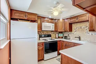 504 Narvaezi St, Venice, FL 34285 - Photo 10