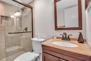 5420 Swift Rd, Sarasota, FL 34231 - Photo 32