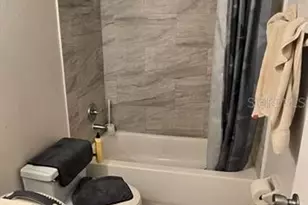 915 58th Ave Dr E, Bradenton, FL 34203 - Photo 2