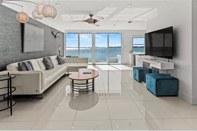 400 Golden Gate Point #11, Sarasota, FL 34236 - Photo 4