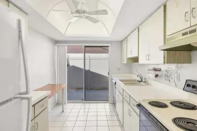 6238 Green View Circle #69, Sarasota, FL 34231 - Photo 18