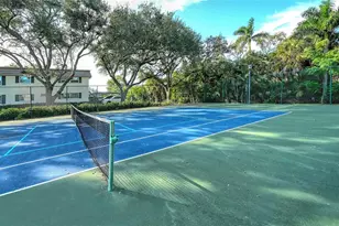 1701 Southwood St, Sarasota, FL 34231 - Photo 40