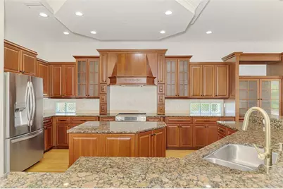 5684 Eastwind Drive, Sarasota, FL 34233 - Photo 16