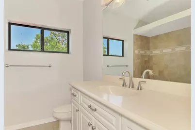 5684 Eastwind Drive, Sarasota, FL 34233 - Photo 38