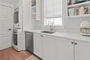 519 Villa Rosa Way, Anna Maria, FL 34216 - Photo 34