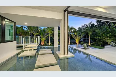 1610 N Lodge Drive, Sarasota, FL 34239 - Photo 20