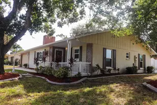 5004 Brandeis Cir N, Sarasota, FL 34243 - Photo 6