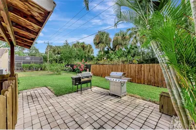 4553 Charing Cross Road, Sarasota, FL 34241 - Photo 16