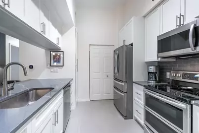 1064 N Tamiami Trail #1116, Sarasota, FL 34236 - Photo 12