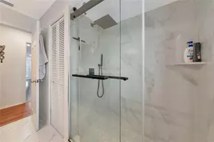 3145 Bougainvillea St, Sarasota, FL 34239 - Photo 34