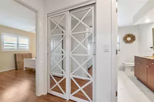 3145 Bougainvillea St, Sarasota, FL 34239 - Photo 30