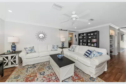 3145 Bougainvillea Street, Sarasota, FL 34239 - Photo 22