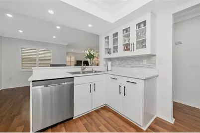 3145 Bougainvillea Street, Sarasota, FL 34239 - Photo 14