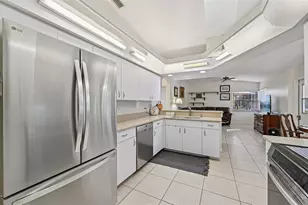 561 Viridian St, Englewood, FL 34223 - Photo 10