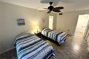 645 Woodlawn Dr, Bradenton, FL 34210 - Photo 14