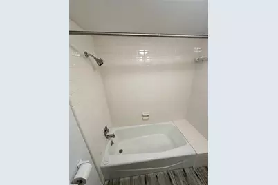 645 Woodlawn Drive, Bradenton, FL 34210 - Photo 18