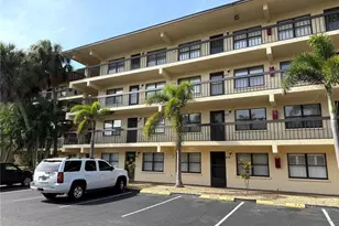 315 30th Ave W, Bradenton, FL 34205 - Photo 2