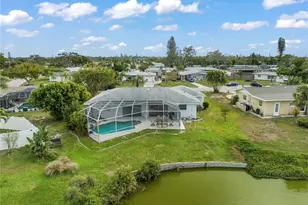 437 Hickory Rd, Venice, FL 34293 - Photo 2