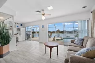 437 Hickory Rd, Venice, FL 34293 - Photo 8