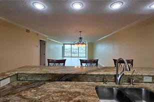 9604 Cortez Rd W, Bradenton, FL 34210 - Photo 14