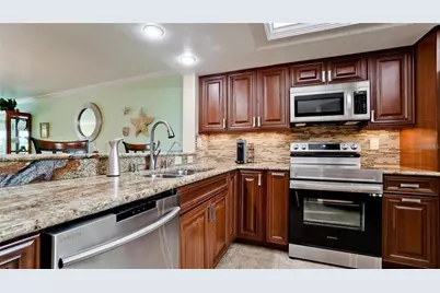 9604 Cortez Road W #213, Bradenton, FL 34210 - Photo 6