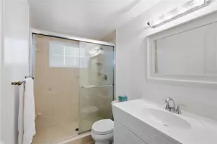 315 Bayshore Dr, Osprey, FL 34229 - Photo 24